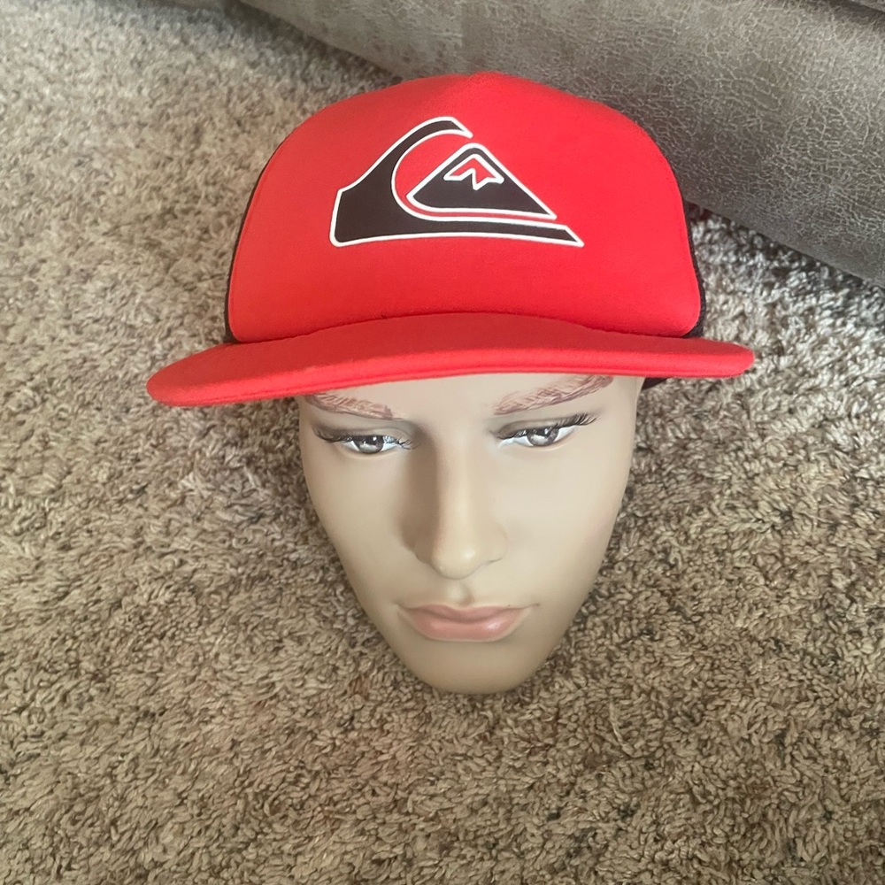 Quiksilver Red/Black Surf Hat Cap /Adjustable Snapback Trucker Mesh Back